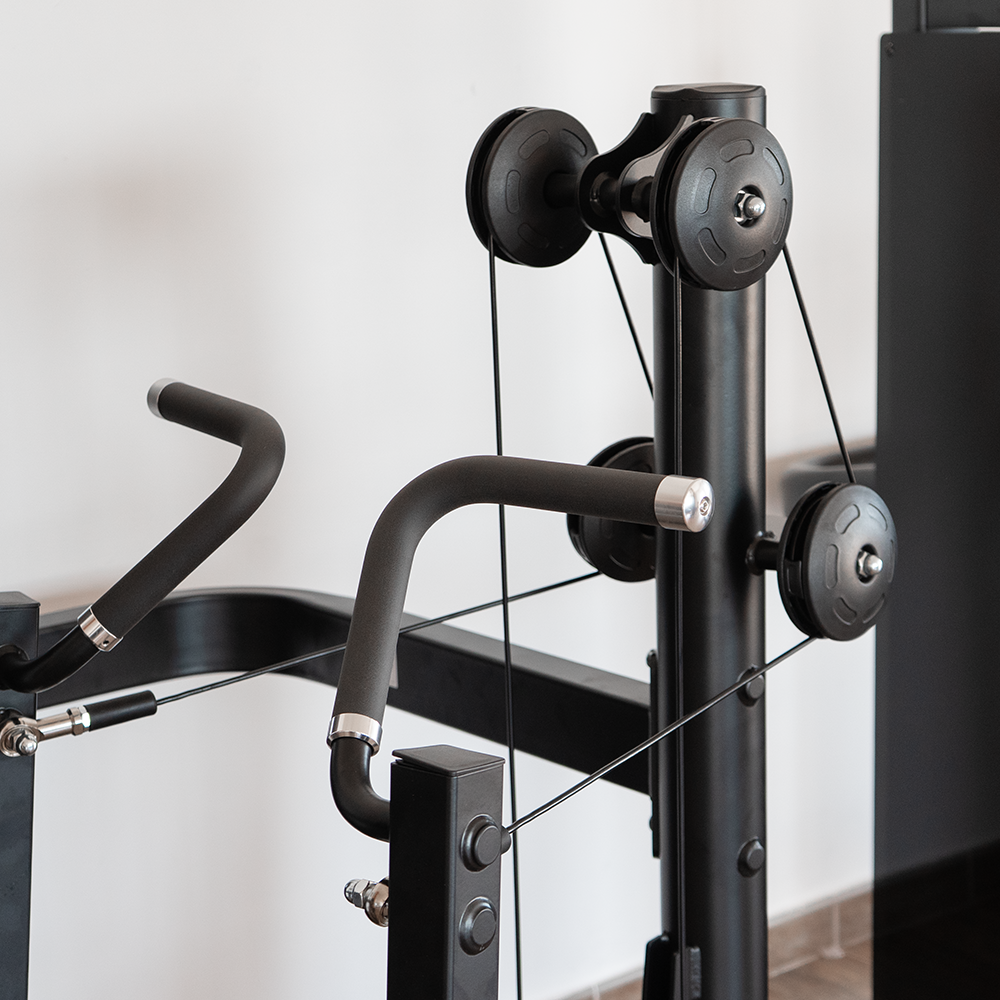 Remo Sentado | Máquina selectorizada - Compact Series agarres