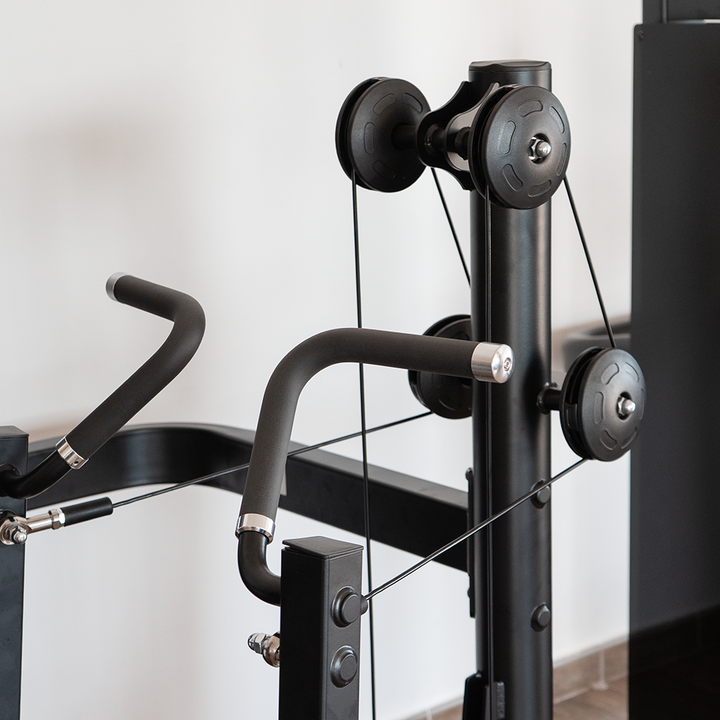 Remo Sentado | Máquina selectorizada - Compact Series agarres