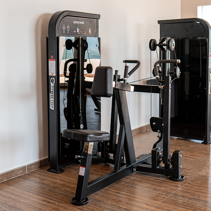 Remo Sentado | Máquina selectorizada - Compact Series
