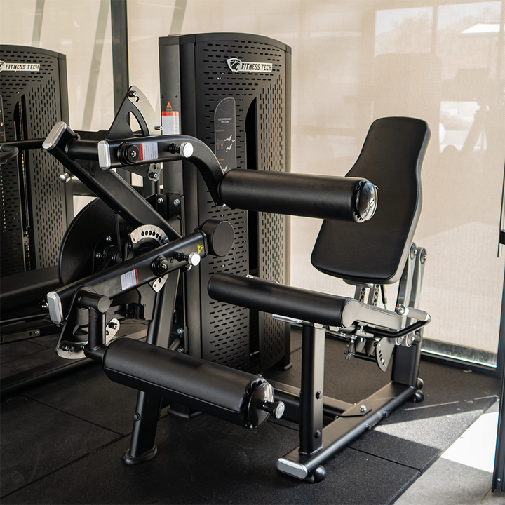 Leg Extension and Leg Curl | Dual selectorized machine - Pro Series