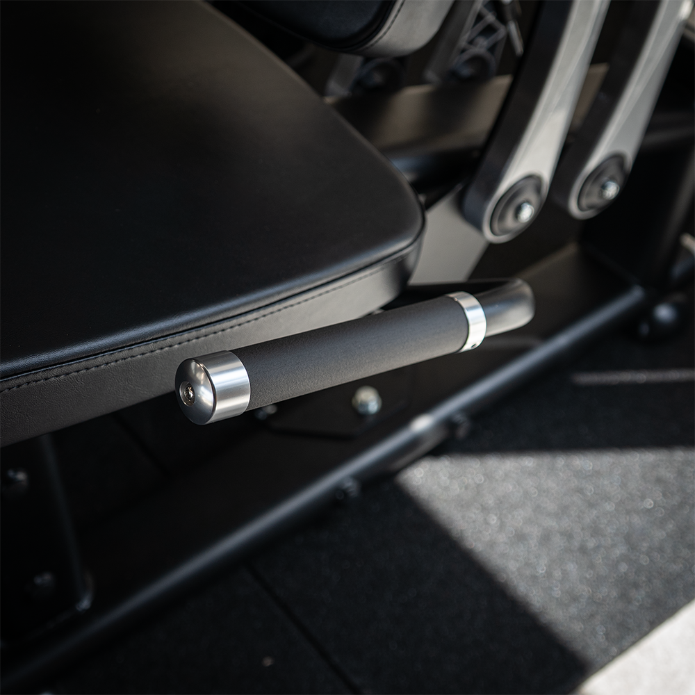 Leg Extension and Leg Curl | Dual selectorized machine - Pro Series